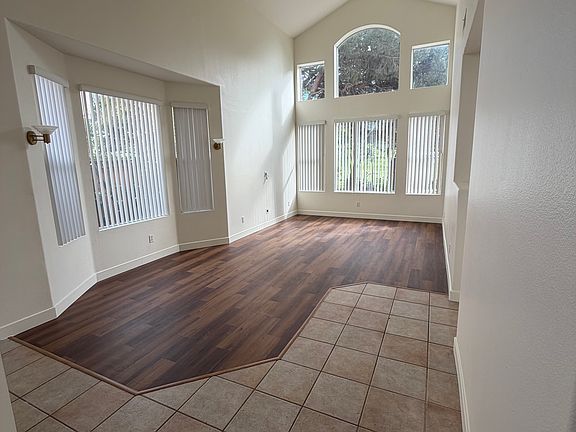 5th image of 2450 La Costa Ave