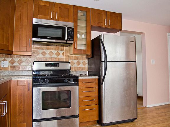 2nd image of 225 Stover Ave