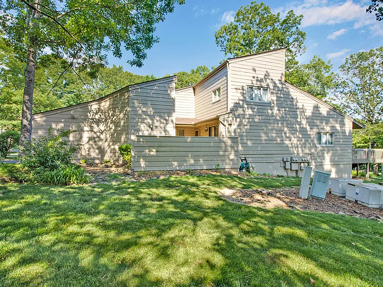 512 Druid Lndg — Photo 4