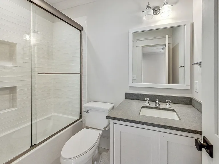 4 E Dr NE #MAIN HOUSE — Photo 12