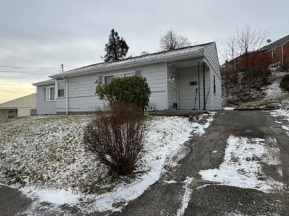 318 Dersam St, McKeesport, PA 15133