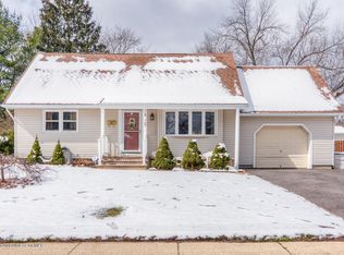 8 Lawrence St, Jackson, NJ
