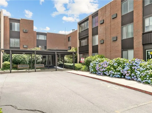 401 Bellevue Ave #201, Newport, RI 02840