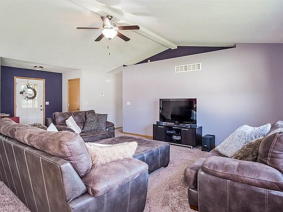 4th image of 3706 Solar Ave