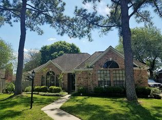 14710 Sugarplum Ln, Houston, TX 77062