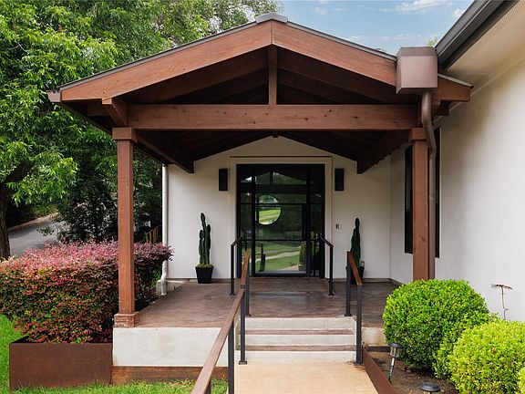 3rd image of 3511 Arrowhead Dr