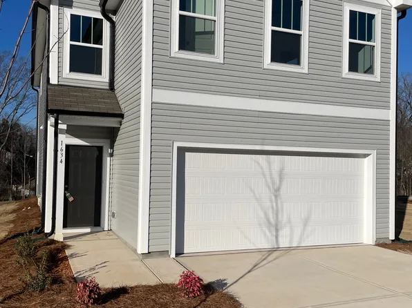 1634 Latchkey Dr, Winston Salem, NC 27127