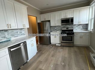 716 Columbia Rd APT 2L, Dorchester, MA 02125