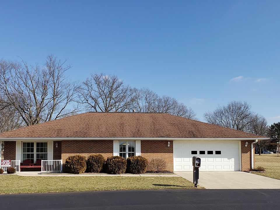 1st image of 627 Elaine Dr