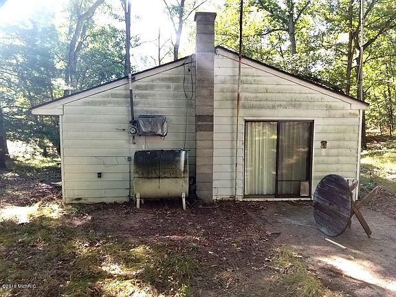 2nd image of 9967 S Rosewood Blvd
