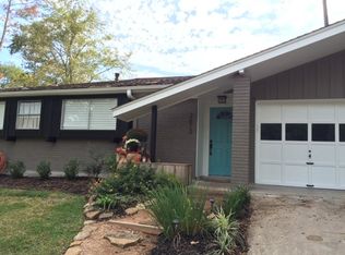 2613 Pine Shadows Dr, Huntsville, TX 77320