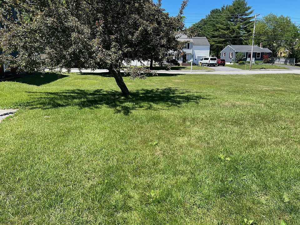 2nd image of 140 Spring St Lot 4