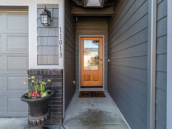 2nd image of 11013 NE 105th St
