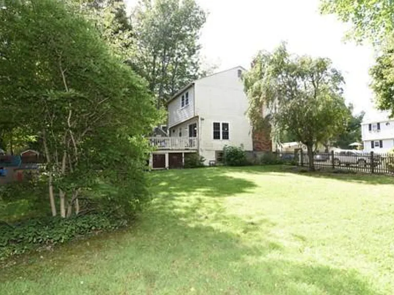 27 Donnellan Cir — Photo 34
