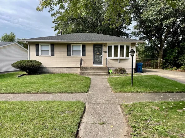 828 Dallas St, Gary, IN 46406