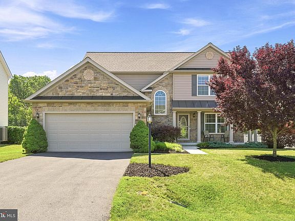 2nd image of 224 Shannon Ct