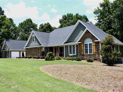 113 Breckenridge Dr, Six Mile, SC, 29682