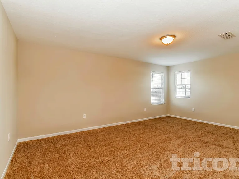 1610 Liberty Tree Pl — Photo 9
