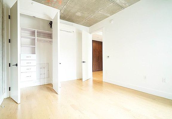 5th image of 199 Montrose Ave #3GG