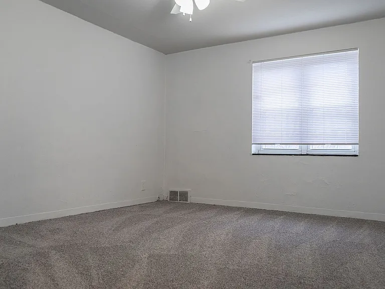 112 Hilands Pl — Photo 21