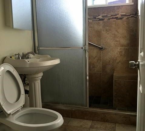 4th image of 16147 Wedgeworth Dr