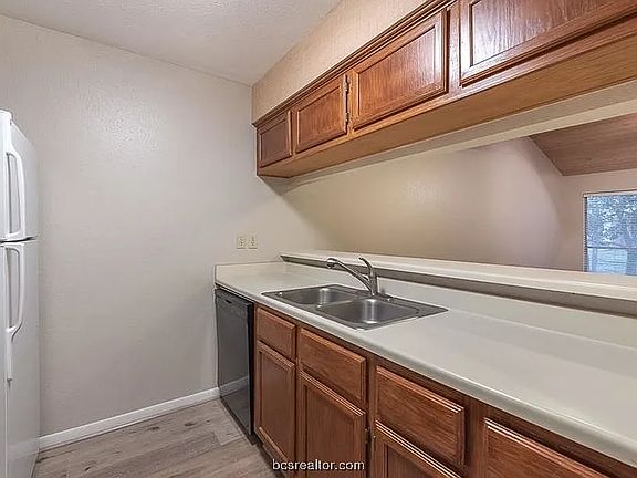 5th image of 1501 Stallings Dr APT 69