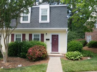 3939 E Valley Ct, Winston Salem, NC 27106