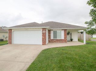 4655 E Brookhill Dr, Columbia, MO 65202