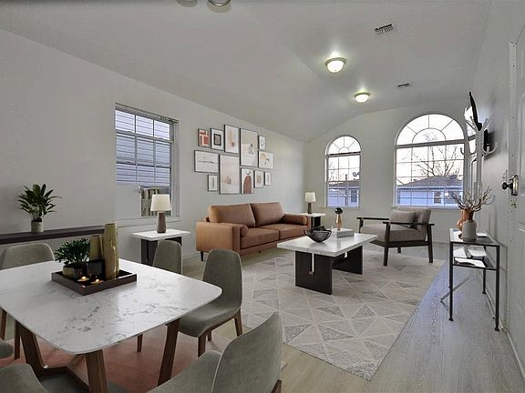 3rd image of 36 Jewett Ave #2