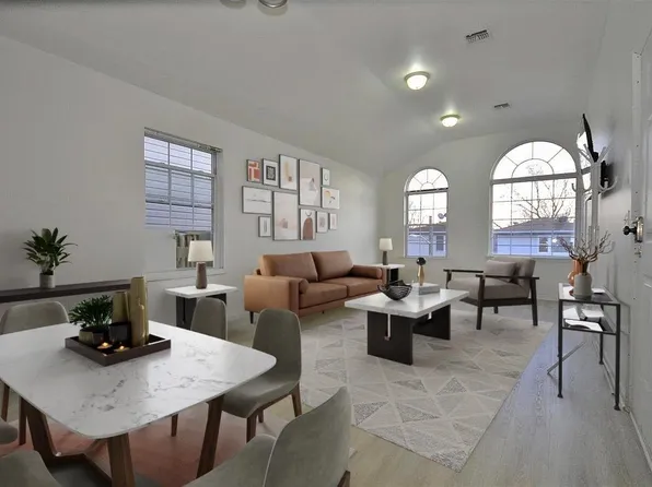 36 Jewett Avenue image 2 of 7