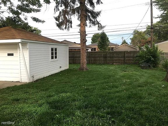 4th image of 26506 Parkington St