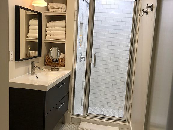 4th image of 155 W Santa Clara St APT 215