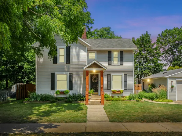 210 W Washington St, Vicksburg, MI 49097