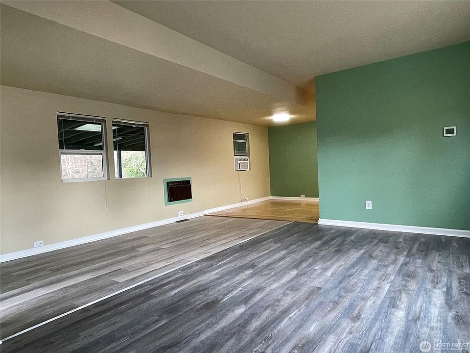1st image of 5410 111th Avenue Ct E