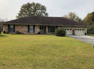 201 Donnybrook Dr, Carriere, MS 39426