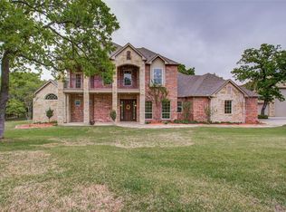 101 Elm Cv, Sunset, TX 76270