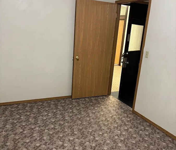 109 E Luverne St #335 — Photo 7