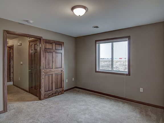 5th image of 1413 Wissota Green Pkwy #1-4