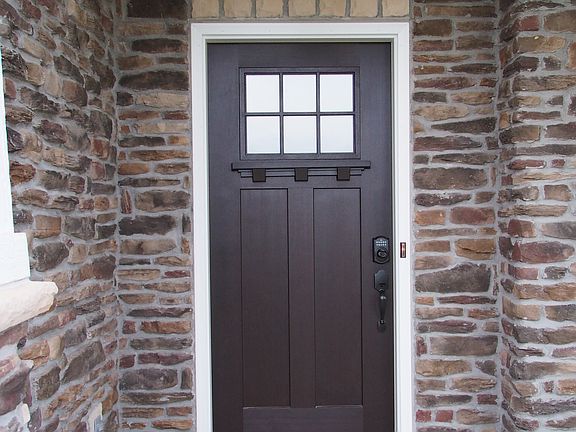 3rd image of 5366 W Hoge Dr