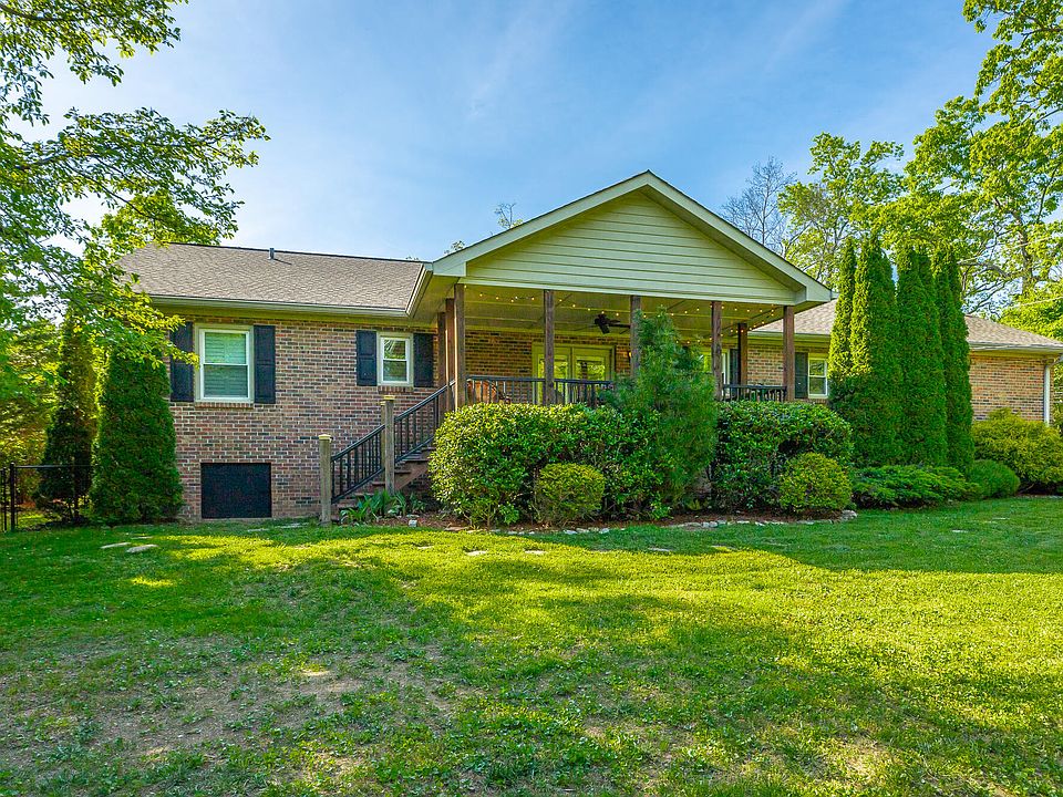 2nd image of 2602 Altura Dr