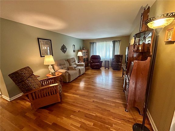 5th image of 3318 Northfield Rd