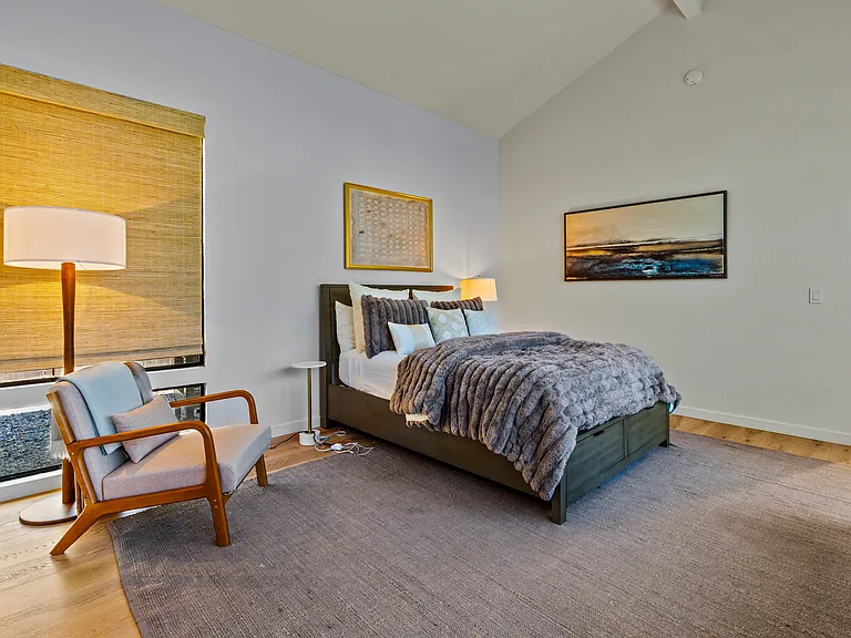 13350 Middle Canyon Rd — Photo 32