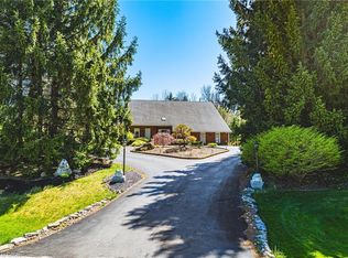 6 Iris Ct, Hamilton, ON L0R 1H3