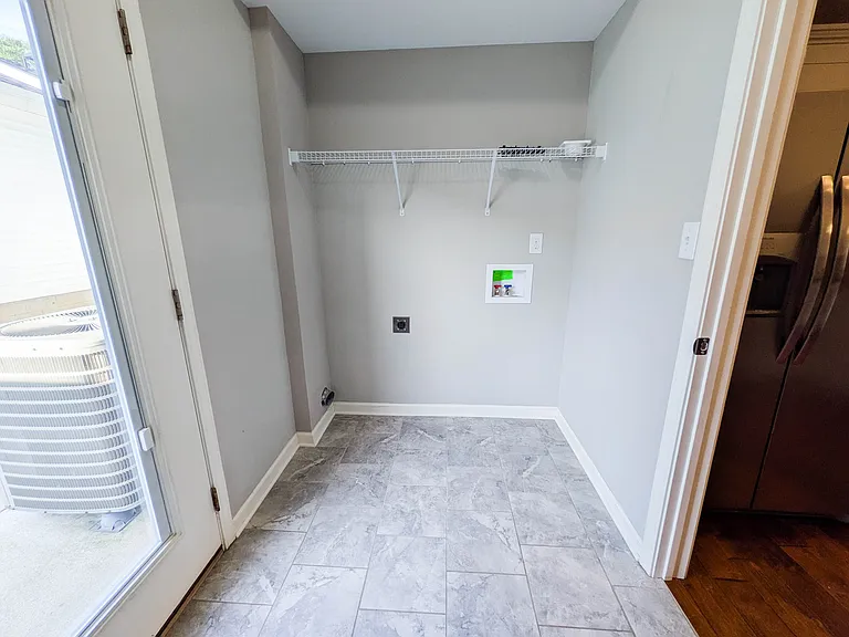 330 Parkview Pl — Photo 24