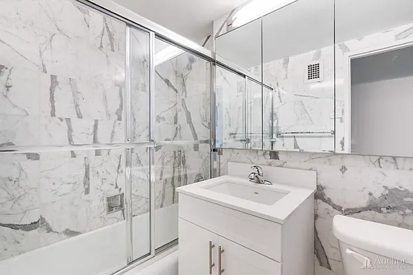 Rented by Anchor Associates | media 23