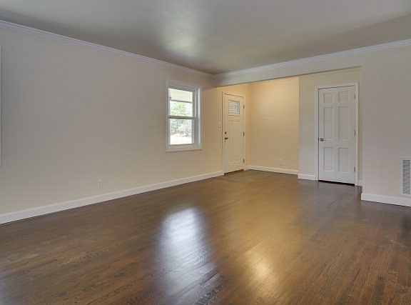 5th image of 6186 Northside Dr