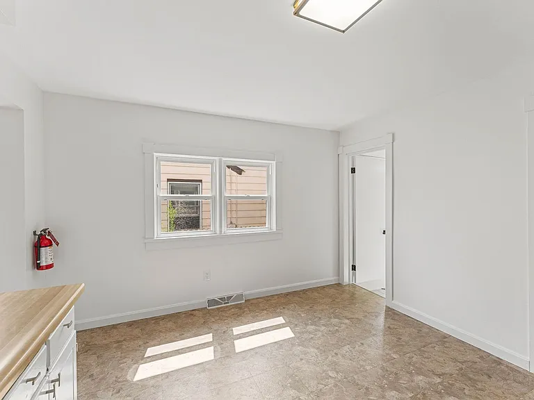 124 Rancocas Rd — Photo 14