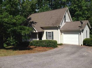 14061 E Camelia Ln, Seneca, SC 29678