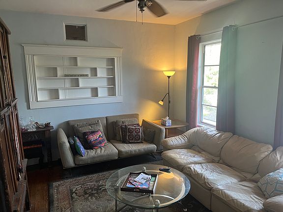 2nd image of 2586 College St APT 1