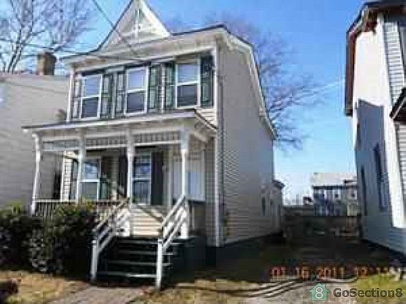 2nd image of 406 Jamestown Ave